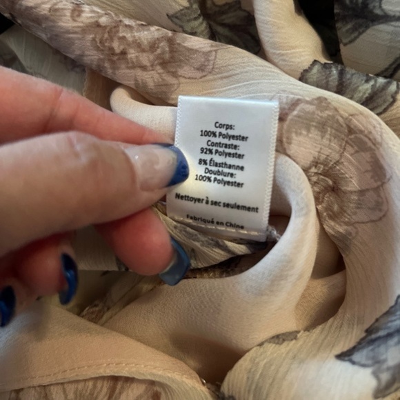 ASTR THE LABEL S Willow Floral Print Crossover Bodysuit - Picture 10 of 16